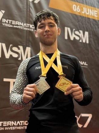 לב טוקר, מאמן ב-Fusion BJJ חיפה, מחזיק שתי מדליות מתחרות ג'יו ג'יטסו